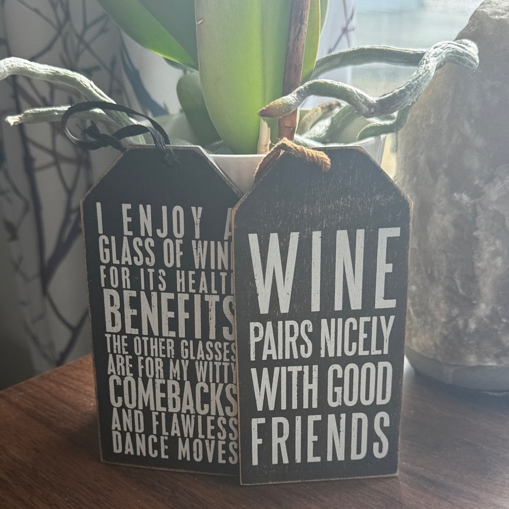 Charming Black and White Wine Quote Tags